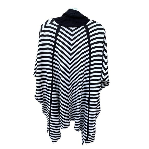 Chico’s size OS relaxed fit striped cardigan - Picture 2 of 6